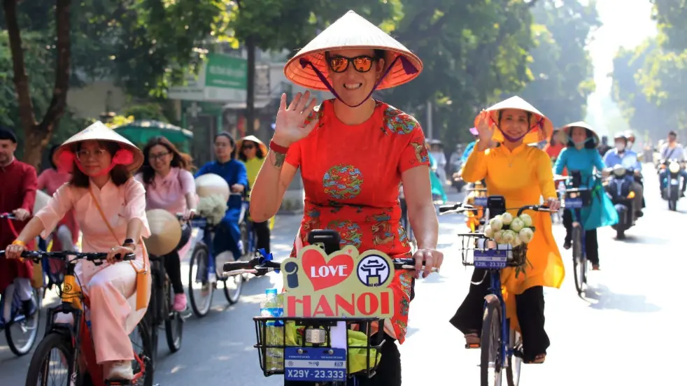 Chi phí vui chơi Hà Nội vào top rẻ nhất thế giới